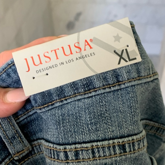 Apricot Lane denim shorts - Picture 3 of 4